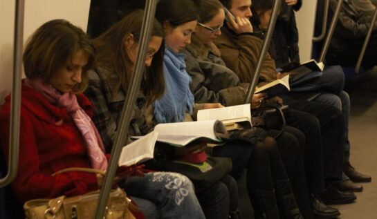 Cum mai toată lumea citește doar la metrou, Biblioteca Națională va deschide o filială pe magistrala Pipera!