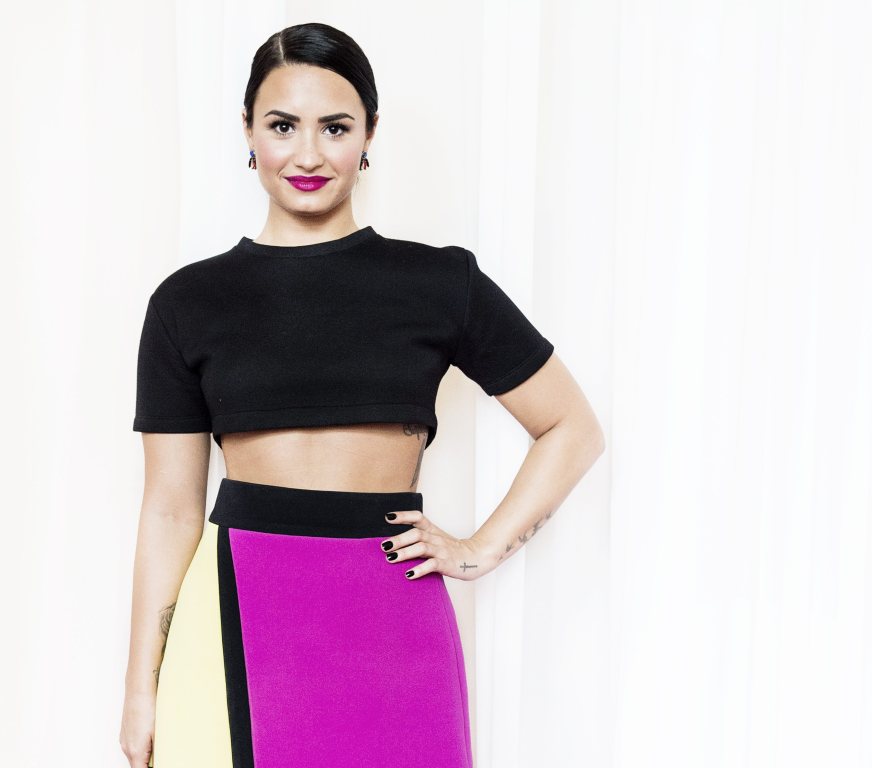 OMG! Demi Lovato se pregăteşte să se mărite, dar a făcut un anunţ surprinzător