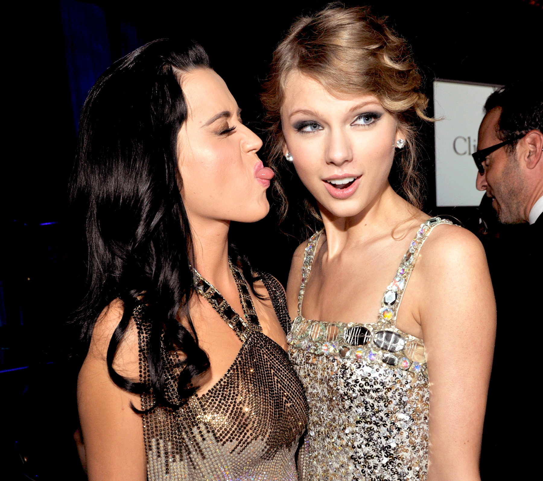 OMG! Katy Perry i-a furat iubitul lui Taylor Swift