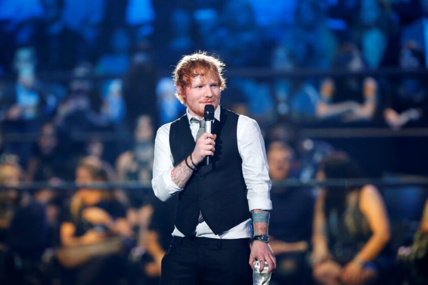 VIDEO: Faza zilei cu Ed Sheeran. Le-a cântat fanilor pentru doar doi dolari