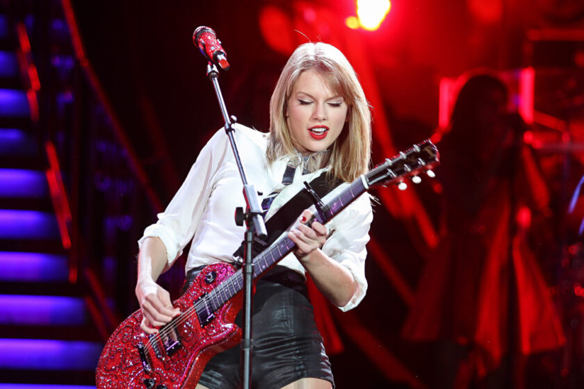 VIDEO: Taylor Swift și-a făcut fanii să plângă. Uite ce surpriză le-a făcut!