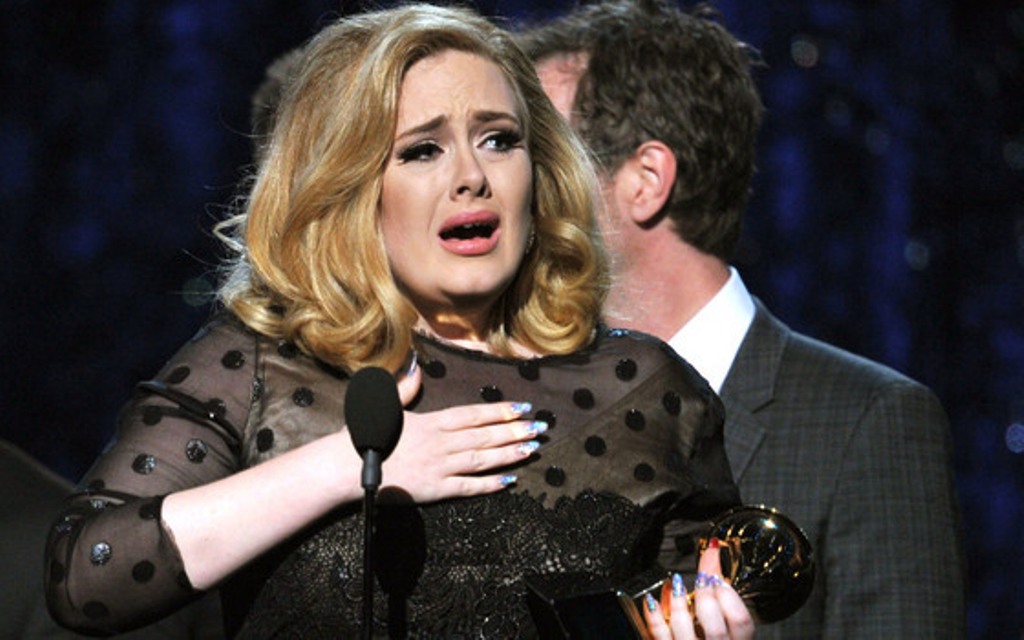 VIDEO: Adele a plâns și a făcut pe toată lumea să plângă la primul concert după patru ani