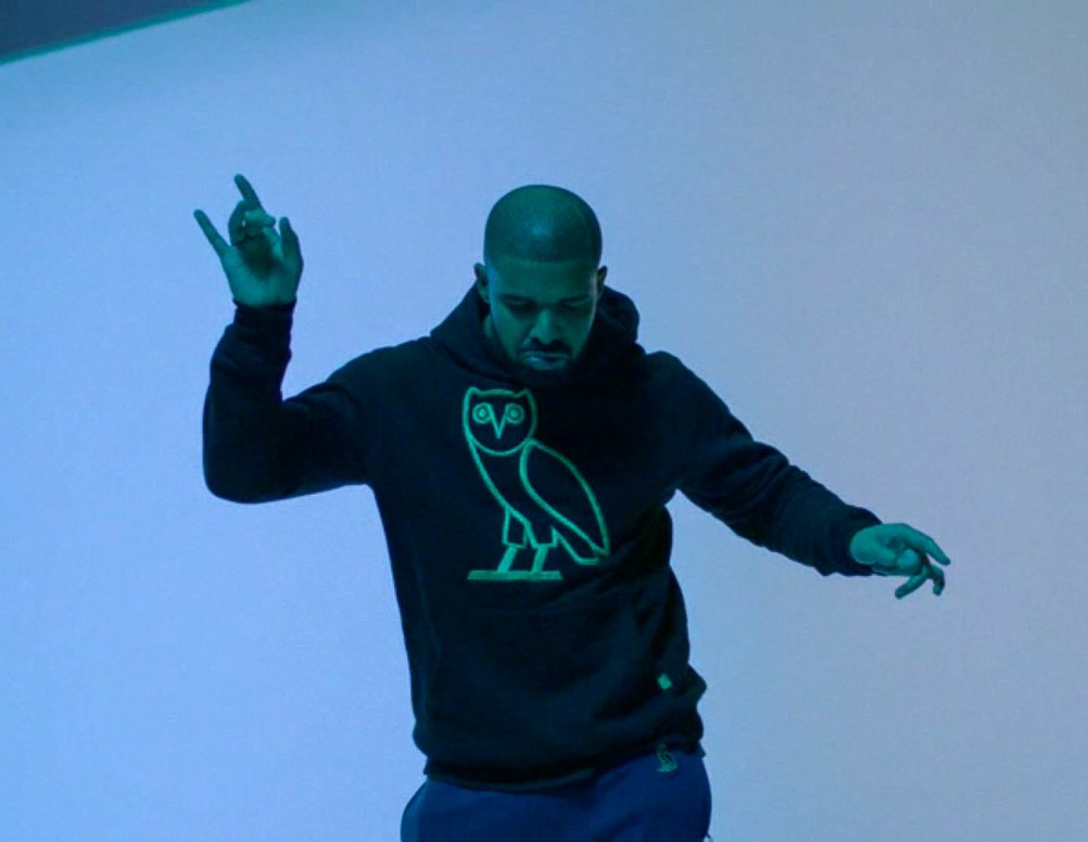 VIDEO LOL: AȘA ar fi sunat „Hotline Bling dacă Drake era român