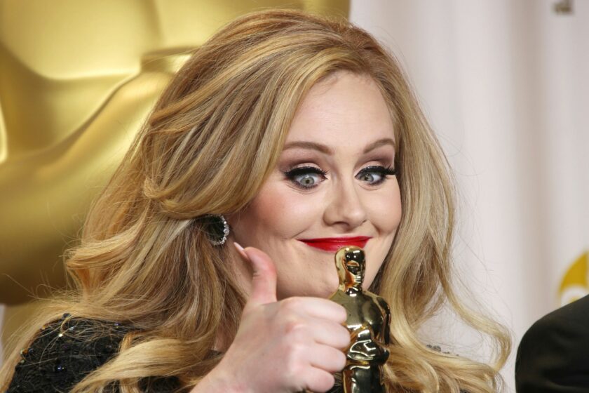 FOTO LOL: Așa arată Adele când trage de fiare la sală
