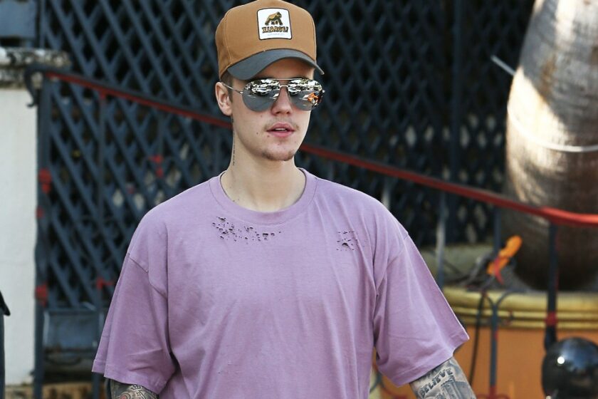 FOTO: Justin Bieber și-a schimbat din nou look-ul. Mulți au spus că e hipster