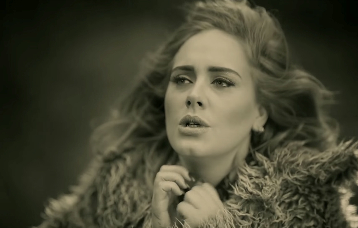 Adele și „Hello” au miliard de vizualizări pe YouTube. Vezi TOP 3 clipuri din istorie!