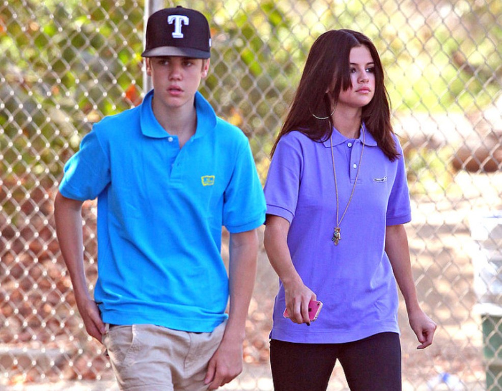FOTO: Ea e noua iubită a lui Bieber. Seamănă leit cu Selena!