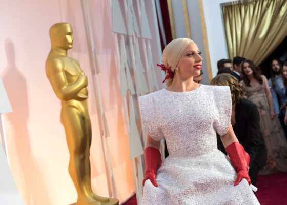 Câştigă Lady Gaga Oscarul din prima?