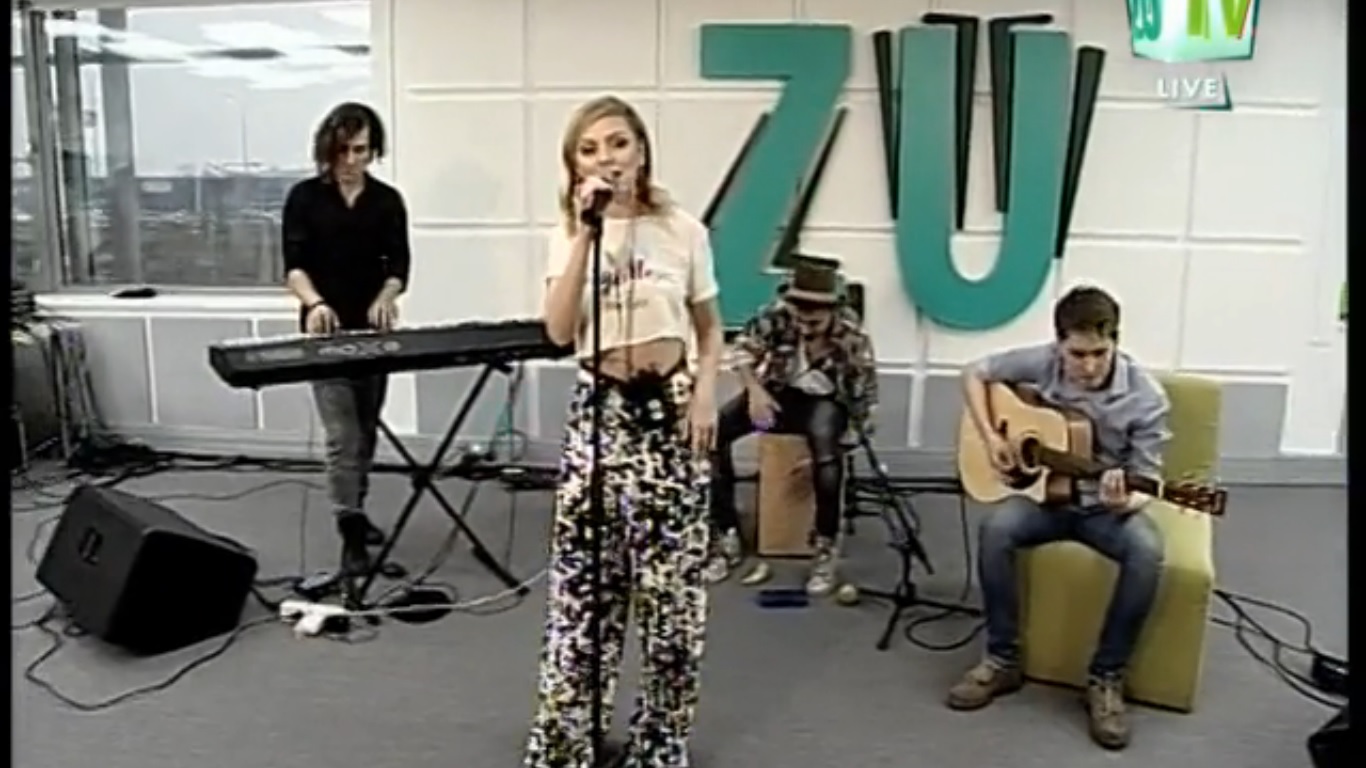 VIDEO: Alexandra Stan, cu Balans live la Morning ZU. Ascultă și un cover după Be The One!