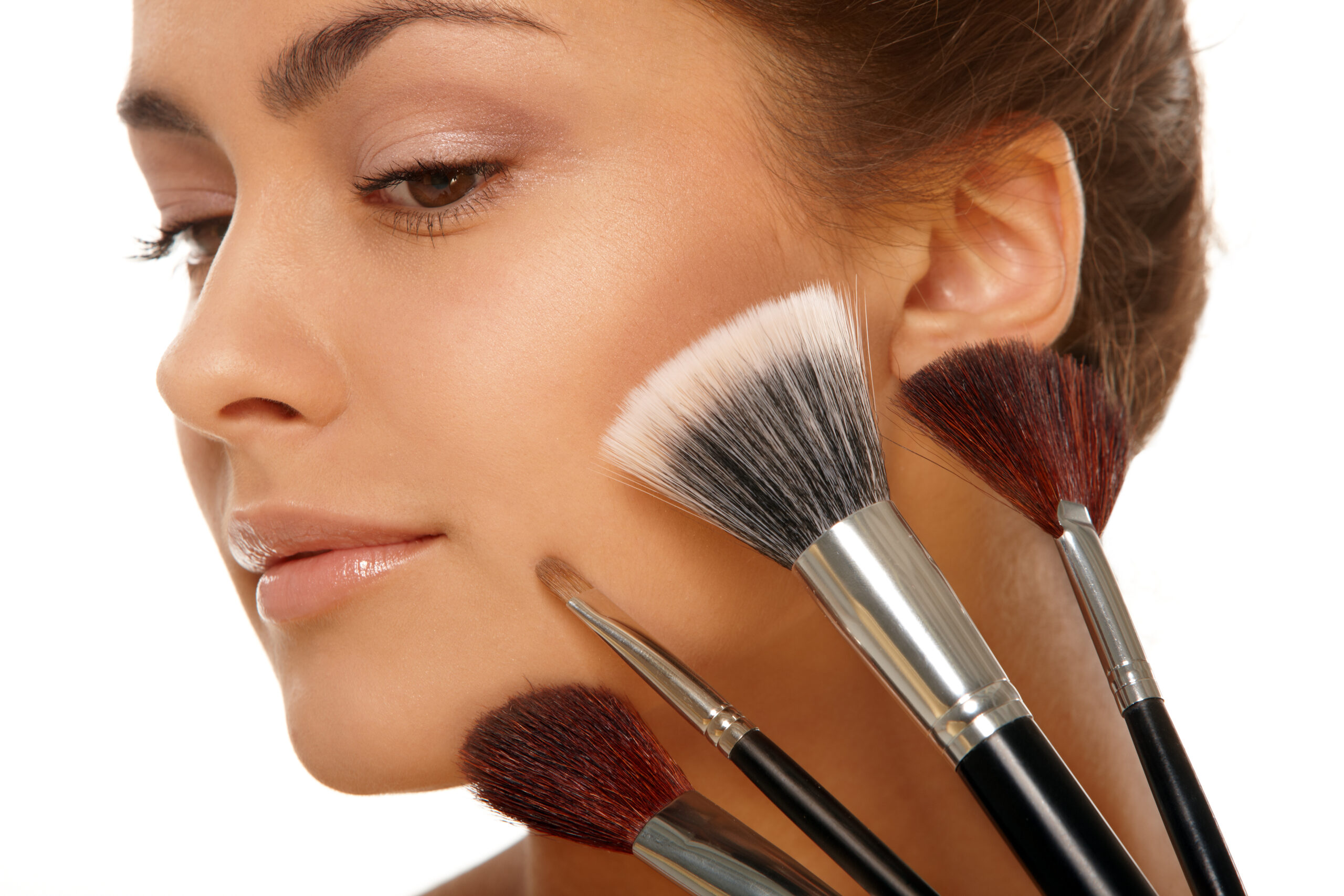 8 trucuri de makeup pentru primăvară. Cum să fii atrăgătoare ca un magnet