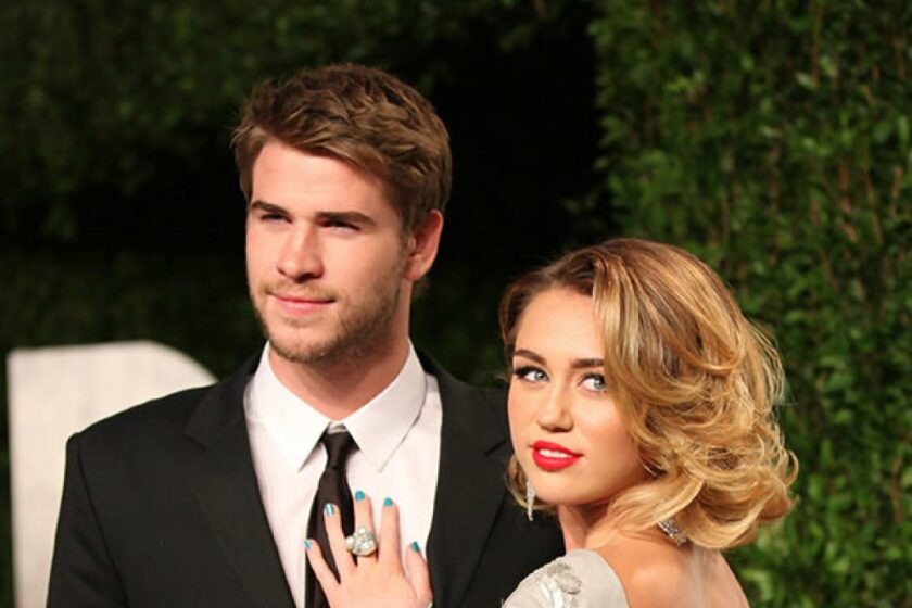 Miley Cyrus face două nunți, pe două continente