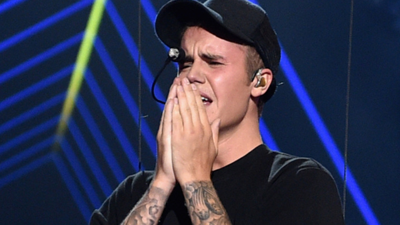 VIDEO: Justin Bieber, în lacrimi la ultimul concert