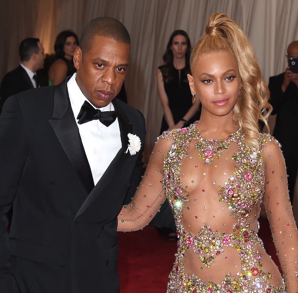 Se împacă Beyonce și Jay Z? Prietenii spun că își reînnoiesc jurămintele!