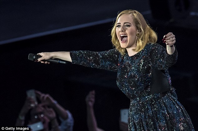 Adele a „spart” 9,5 milioane de dolari pentru o casă de VIS în Beverly Hills