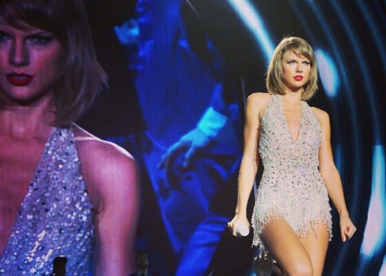 OMG! Haterii s-au pus pe Taylor Swift. Vând tricouri cu mesajul “R.I.P. Taylor”