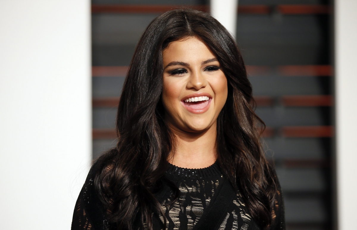 VIDEO LOL: Selena are un talent nebun. Sigur nu ştiai că poate face asta!