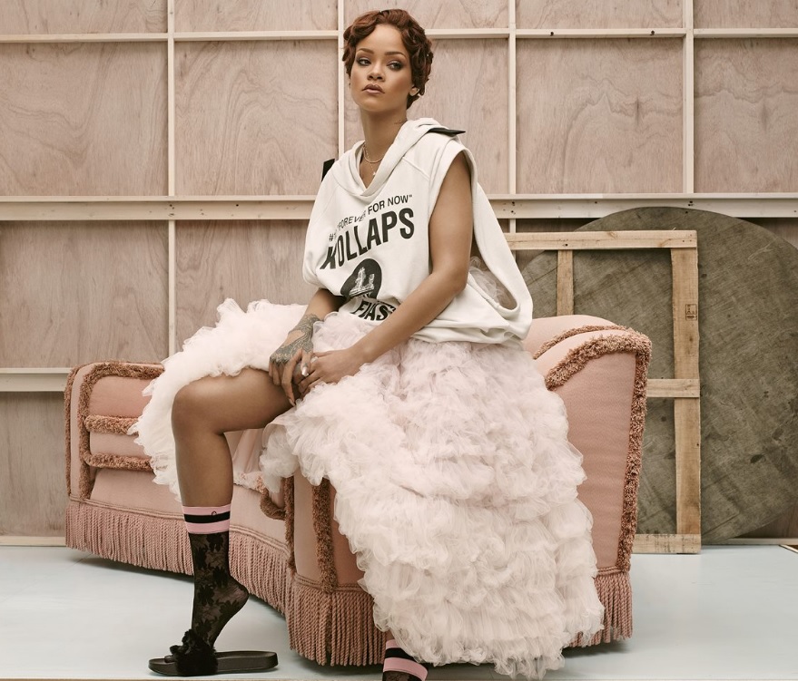 VIDEO: Ăsta va fi următorul single Rihanna: „Love On The Brain”