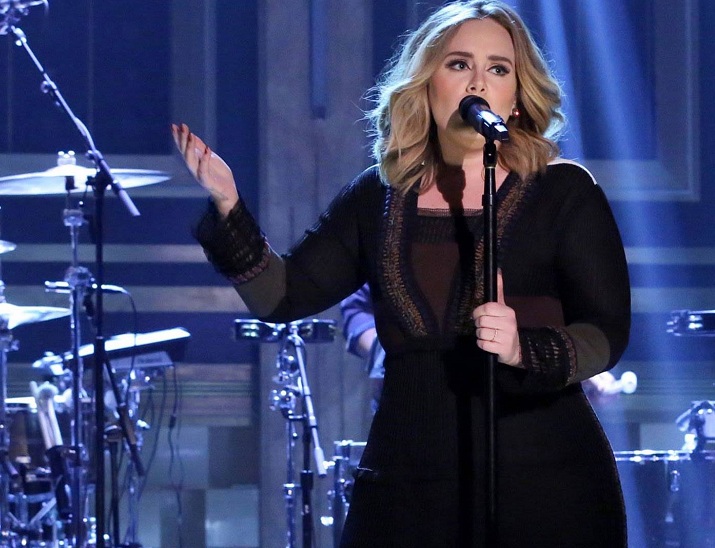 VIDEO: Uite cum sună piesa lui Adele, „Hello”, refăcută în 7 versiuni