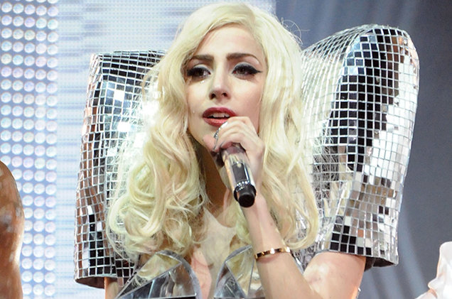 Lady Gaga anunţă cel mai aşteptat single al anului. „Perfect Illusion” e un super featuring