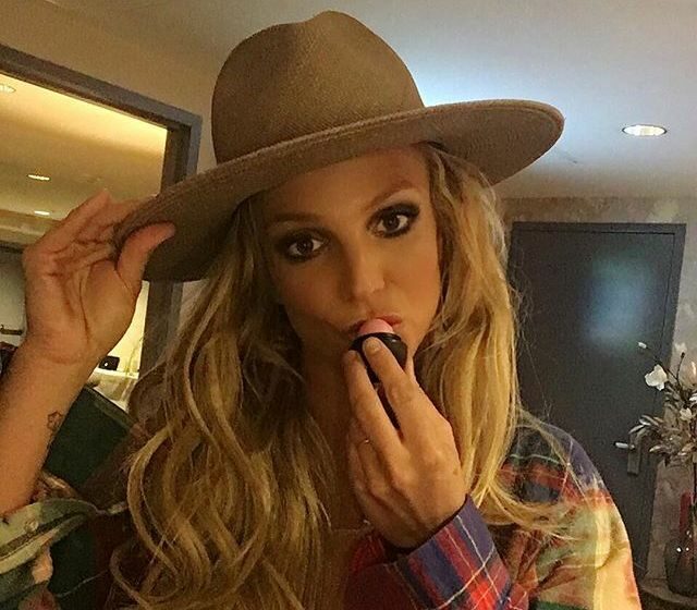 Britney Spears vrea să se lase de muzică. Se face PROFESOARĂ