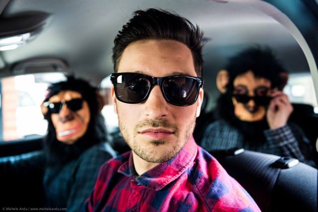VIDEO VIRAL | Trei tipi fac show în maşină pe cele mai TARI hit-uri