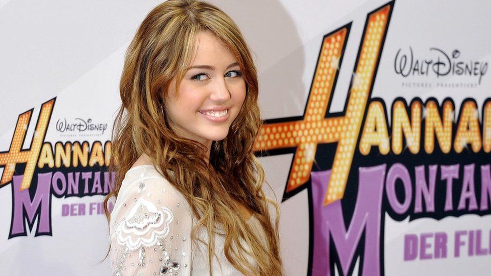 Miley Cyrus e FRUSTRATĂ şi acum pentru rolul din Hannah Montana