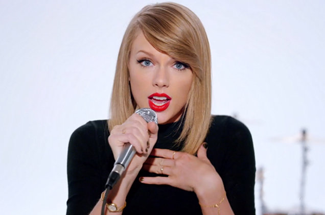 FRUMI! Taylor Swift e a doua artistă confirmată la Gala Super Bowl din februarie