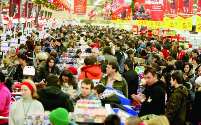 Simulare de Crăciun: Românii încep exercițiile demonstrative pentru cumpărăturile de sărbători!