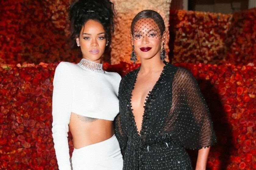 FRUMI! În prag de sărbători, Rihanna îngroapă securea războiului cu Beyonce