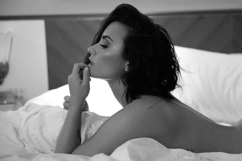 WTF! Demi Lovato, schimb DUR de replici cu un tânăr artist din România
