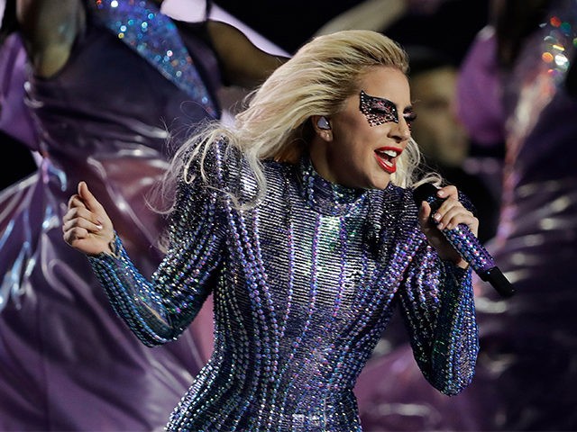 VIDEO: Lady Gaga a făcut show total la Super Bowl. Momentul care a impresionat milioane de oameni