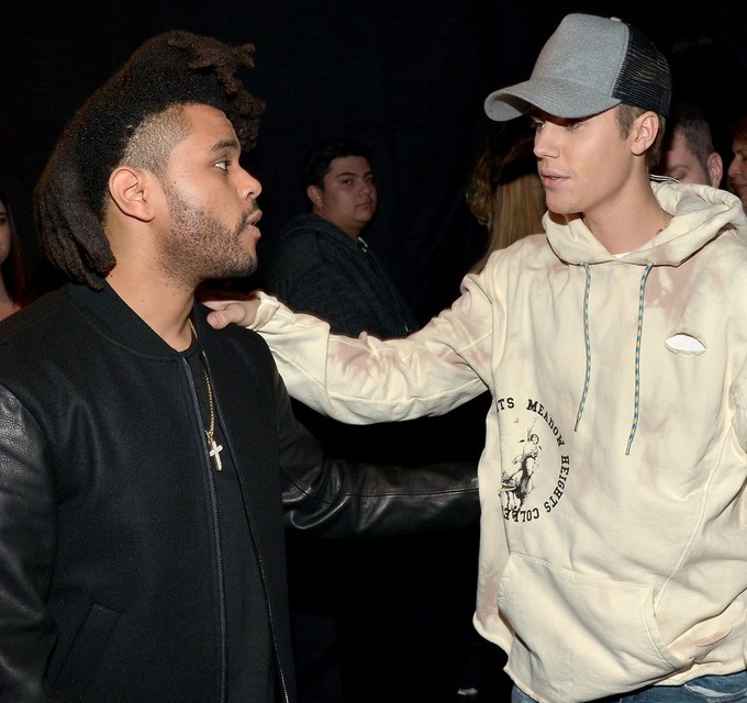 The Weeknd îi dă lovitura de grație lui Bieber în piesa pe care a lansat-o: ”Iubita ta s-a îndrăgostit de mine”