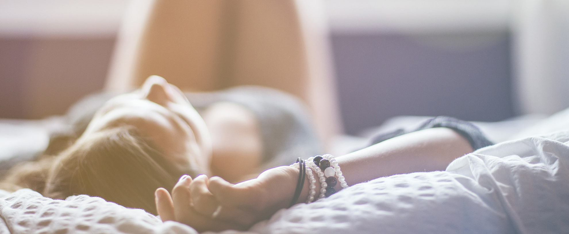 15 lucruri pe care le înţelegi perfect dacă îţi place să dormi singur