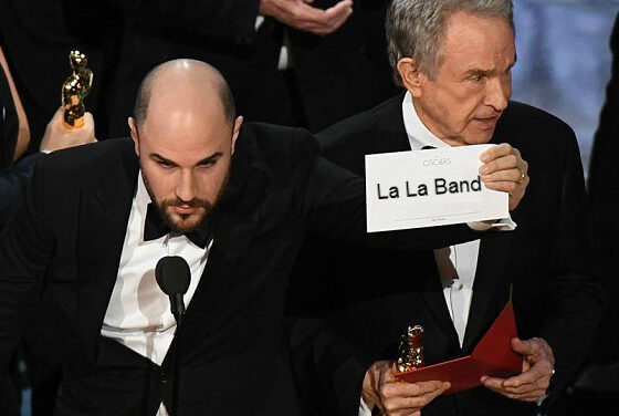 Guvernul profită de gafa de la Oscar: “Iată că se greșește grav peste tot fără a se cere în stradă demisia nimănui!”