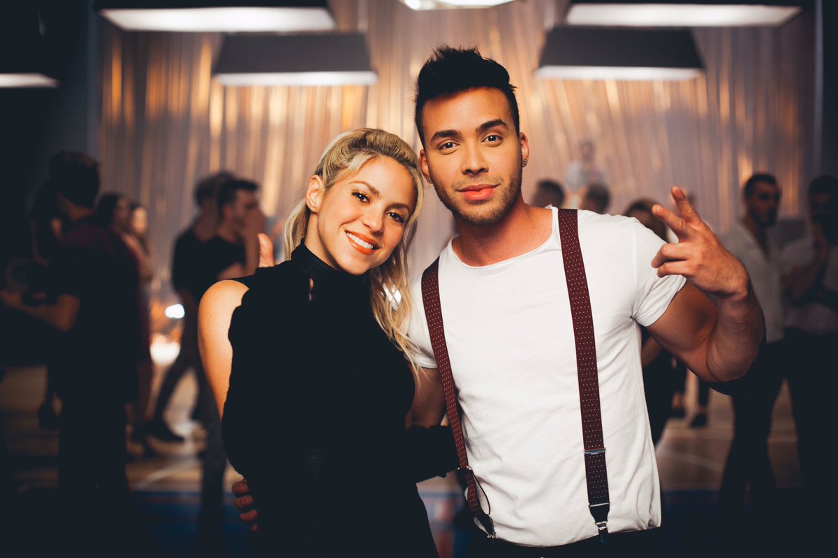 VIDEO: Shakira îşi exersează mişcările SEXI de dans pentru un nou videoclip. Uite cum va arăta!