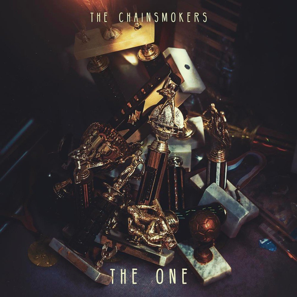 PIESĂ NOUĂ: The Chainsmokers – The One