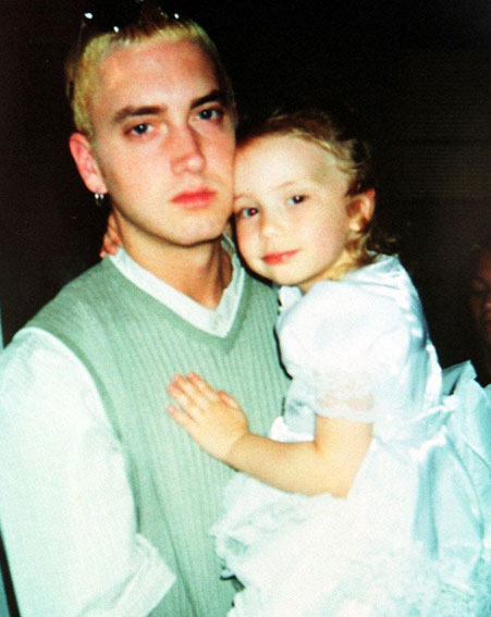 Fiica lui Eminem s-a transformat într-o femeie superbă. Uite cum arată acum!