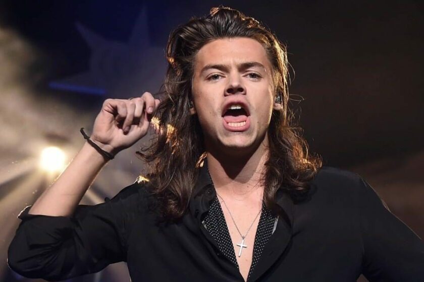 VIDEO OMG: Harry Styles s-a aruncat din elicopter. Ai curaj să te uiți?