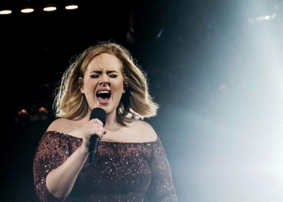 WTF! Abia a împlinit 29 de ani, dar Adele știe deja cum va arăta la BĂTRÂNEȚE