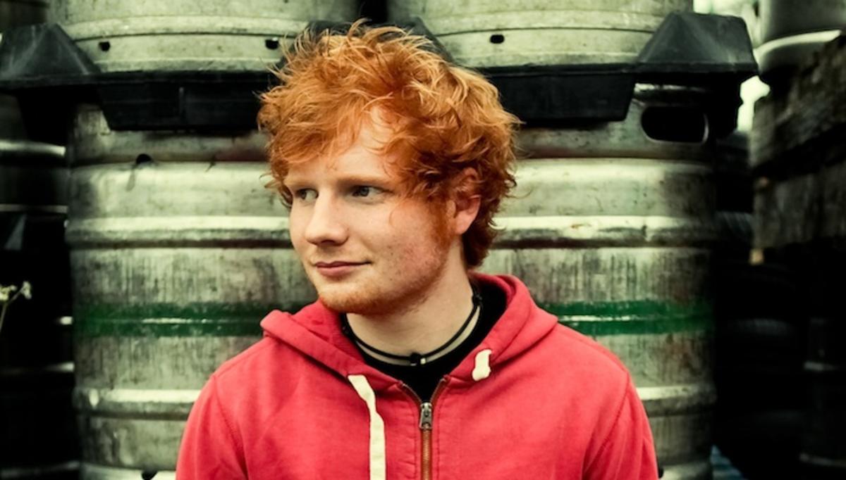 VIDEO: Ți-l imaginai pe Ed Sheeran făcând RAP? Îi iese chiar foarte bine!