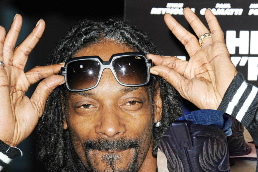 LOL FASHION: Snoop Dogg ne prezintă noua colecție de cizme de vară!