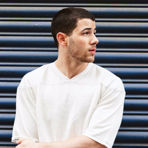 VIDEOCLIP NOU: Nick Jonas – Remember I Told You (ft. Anne-Marie, Mike Posner)