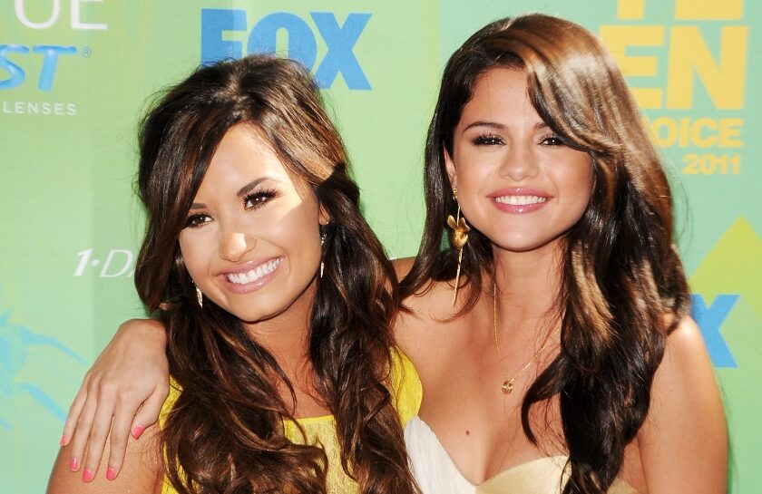 Știai că Demi Lovato și Selena Gomez au jucat împreună într-un serial? Așa arătau acum 15 ani!