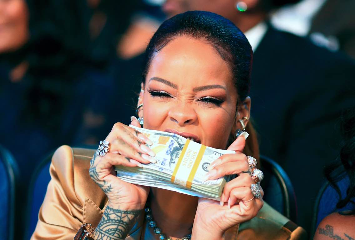 Rihanna și-a lansat prima ei linie de cosmetice: Fenty Beauty by Rihanna