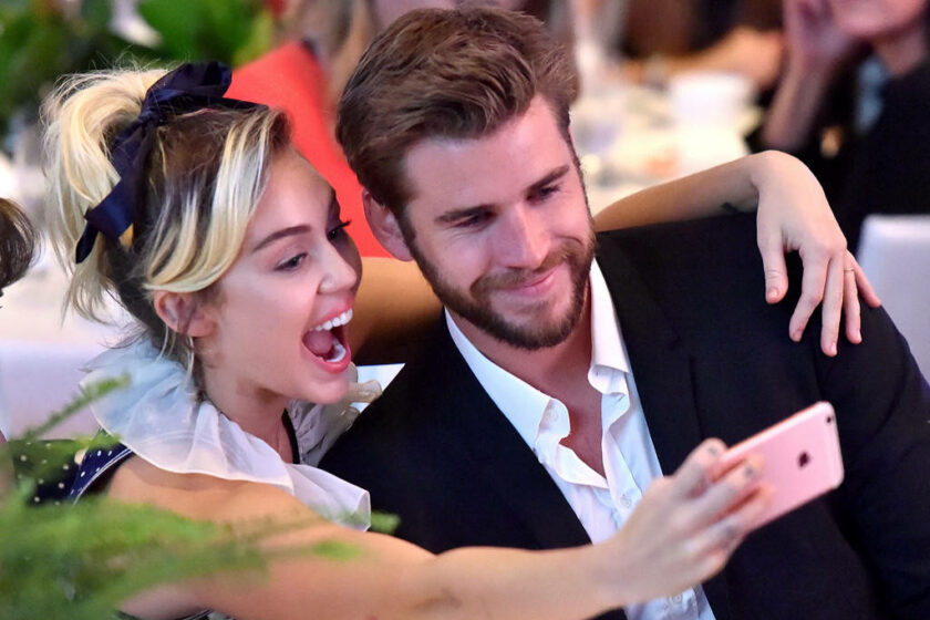 FOTO: Miley și Liam au topit Instagram-ul cu un selfie în care se sărută