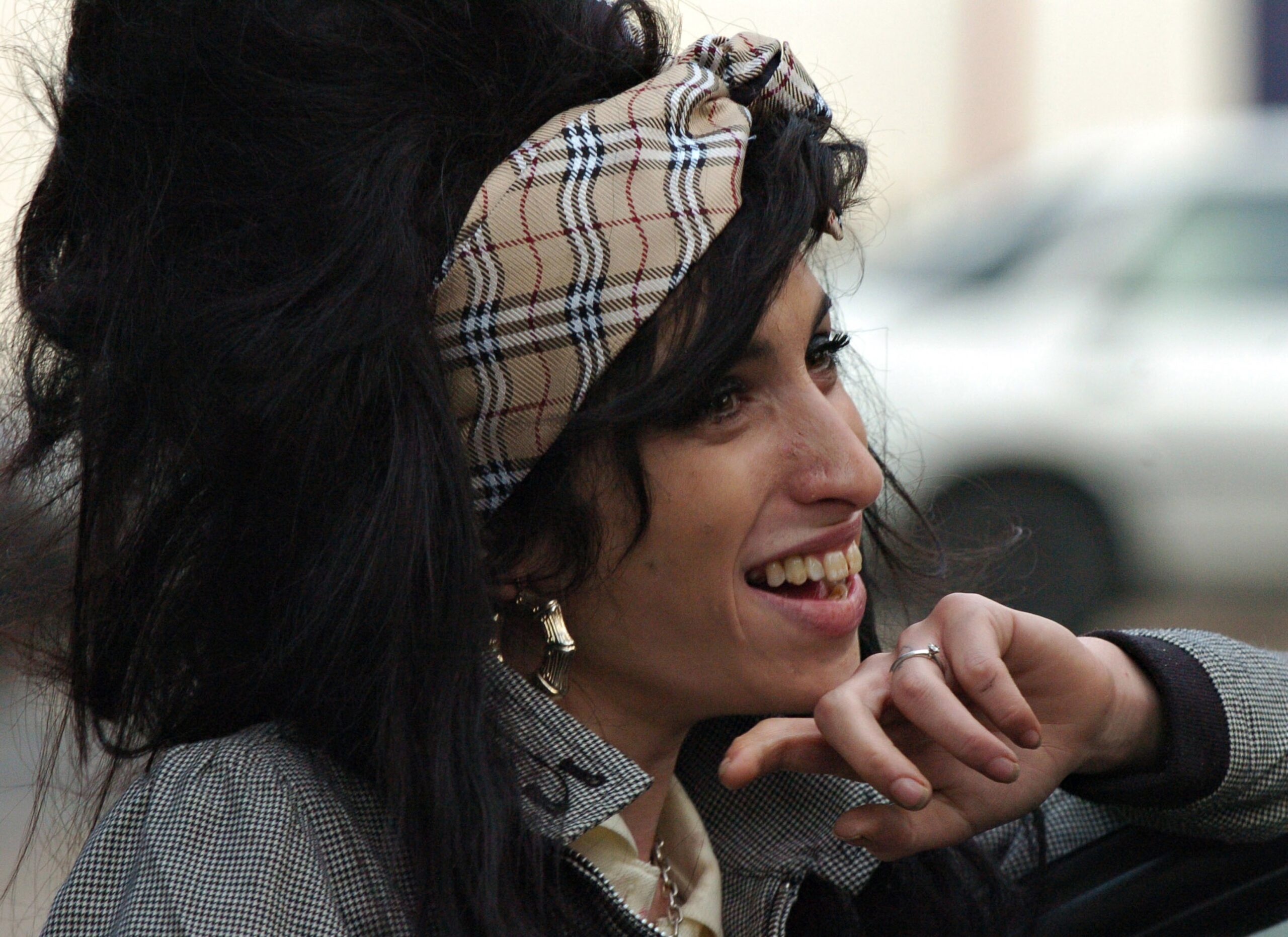 Amy Winehouse ar fi împlinit azi 34 de ani. 8 piese FORZA pe care nu le-ai mai ascultat de mult