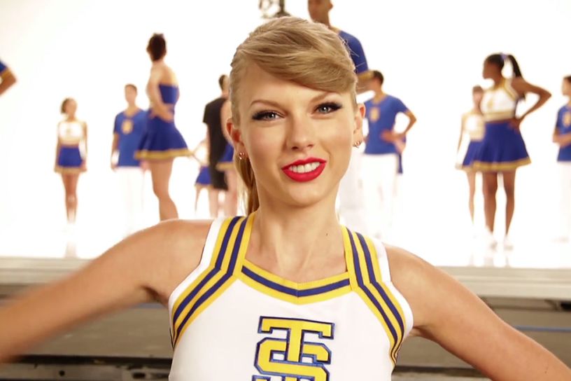 Taylor Swift e acuzată de plagiat, din nou. Uite din ce melodie s-ar fi inspirat!