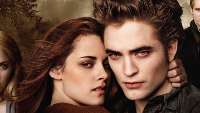 OMG! Actorul din Twilight s-a despărțit de iubita lui la 3 luni după ce s-a logodit