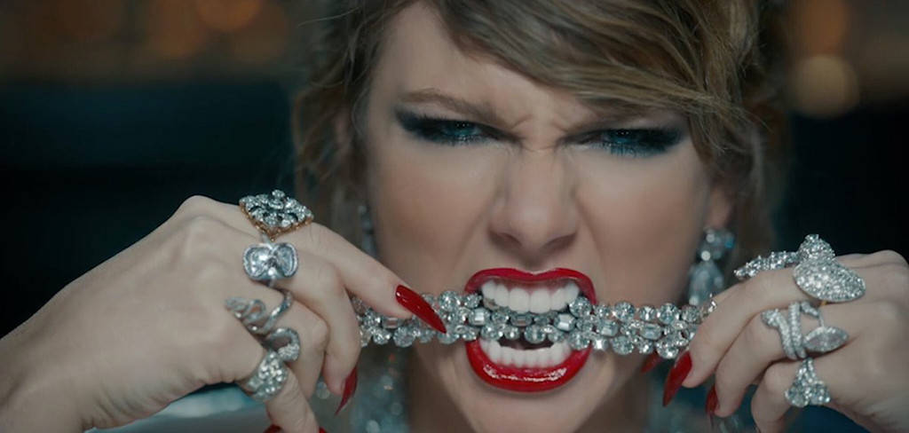 VIDEO: Taylor Swift are un dressing uriaș! Uite cum arată „dulapul lui Tay Tay!