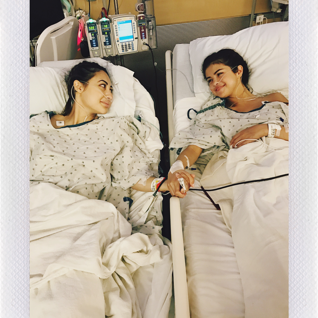 VIDEO OMG! Selena Gomez a plâns în primul interviu de după transplantul de rinichi. Uite cum a fost!